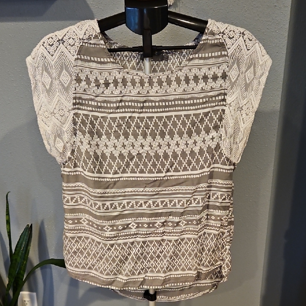 Prana Cream Graphic Cap Sleeve Blouse